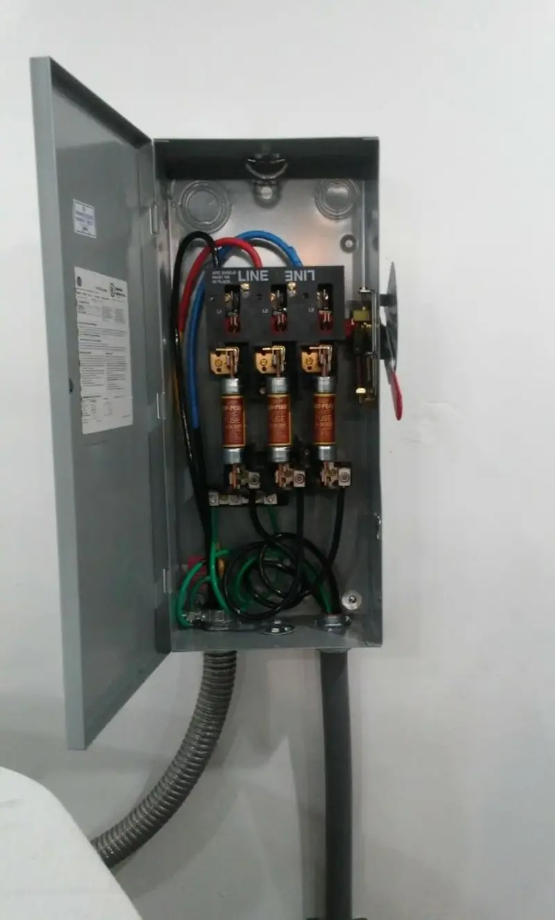 Three-phase disconnect switch installed for Smoke Detector Installation in Annandale
